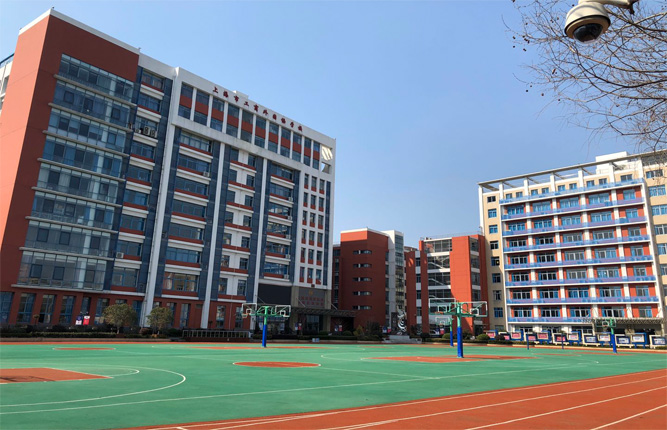 上海市工商外国语学校 (3).jpg